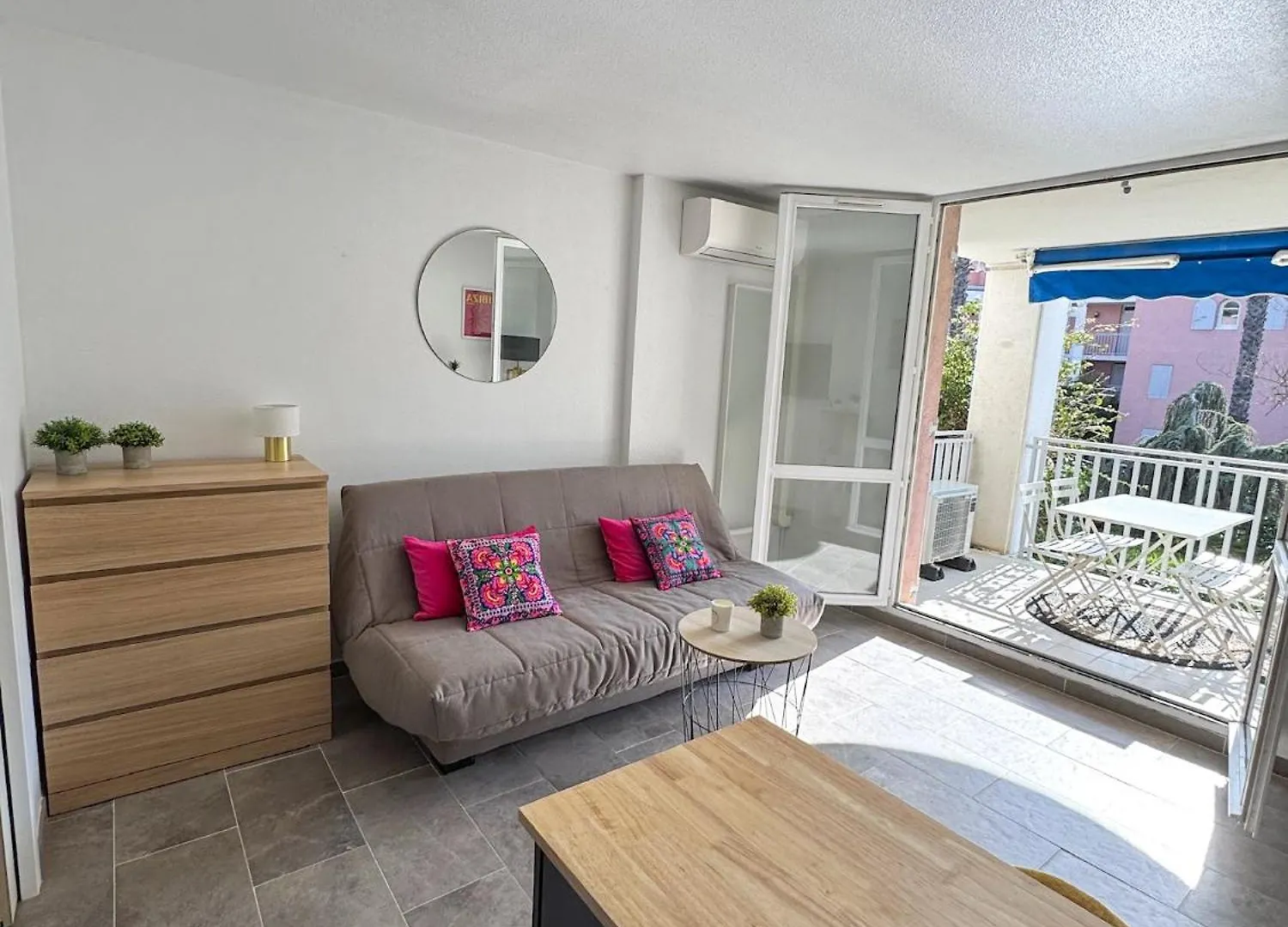 Apartment Studio Cabine Proche Plage De Cavaliere Le Lavandou